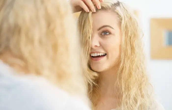 Bleaching Roots At Home [Step By Step Guide]