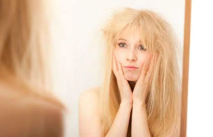 What causes frizzy hair