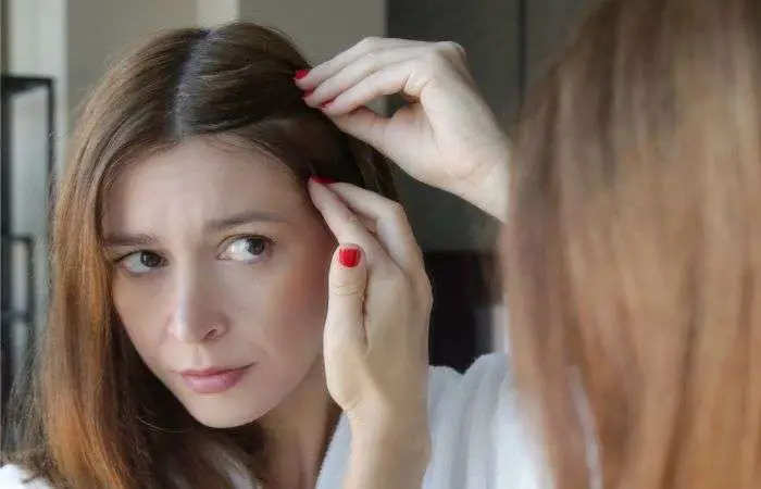 An Oily Hair Causes Dandruff? [The Reality]